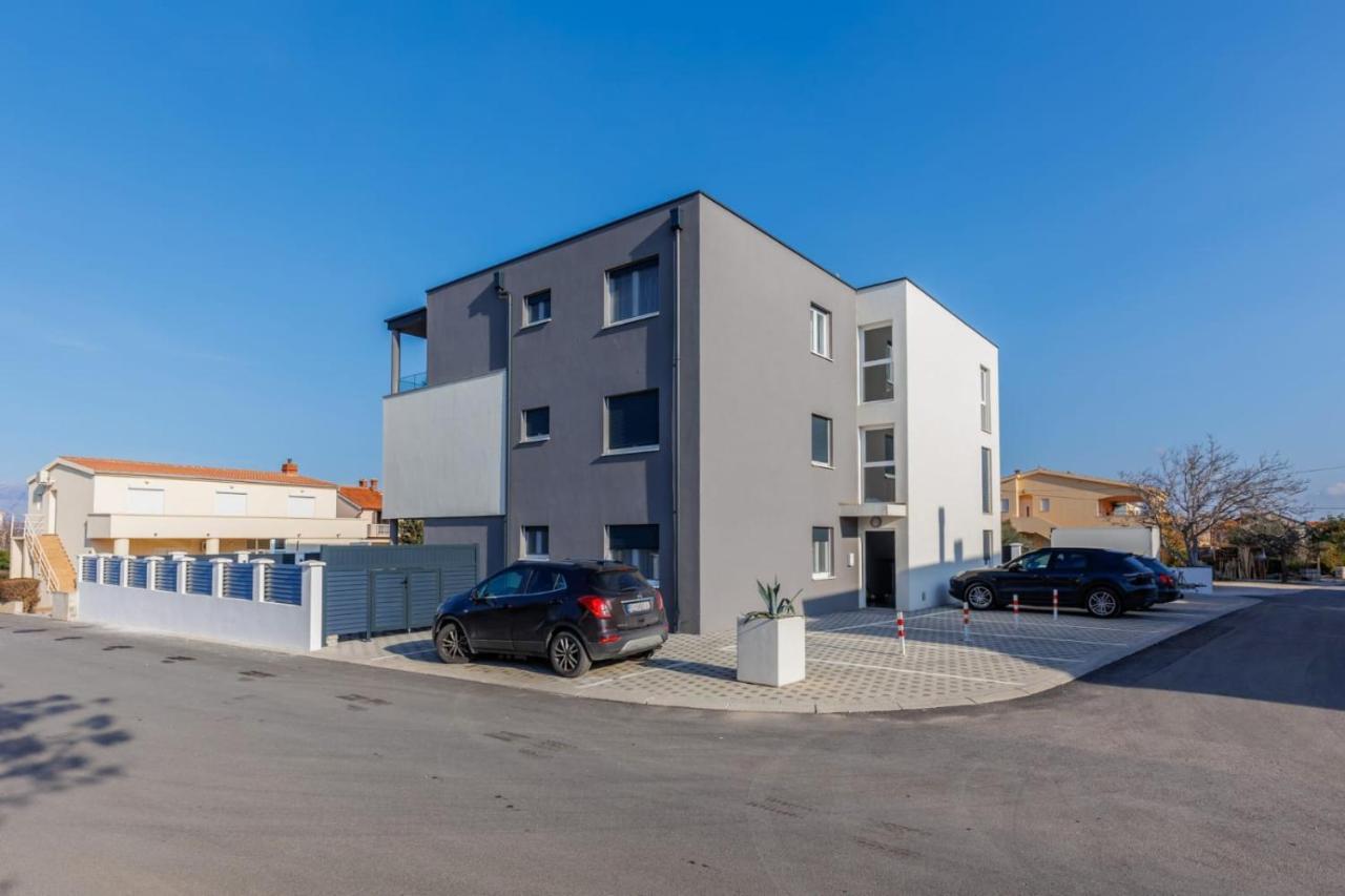 Apartments Cesare Nin Exteriér fotografie